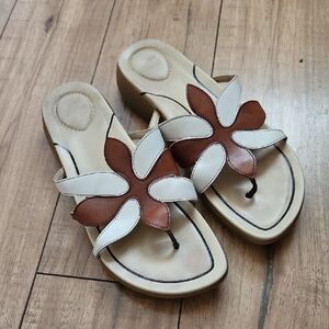 Dansko Daphne Thong Sandals EU 40 Brown Flower Leather US 9.5/10